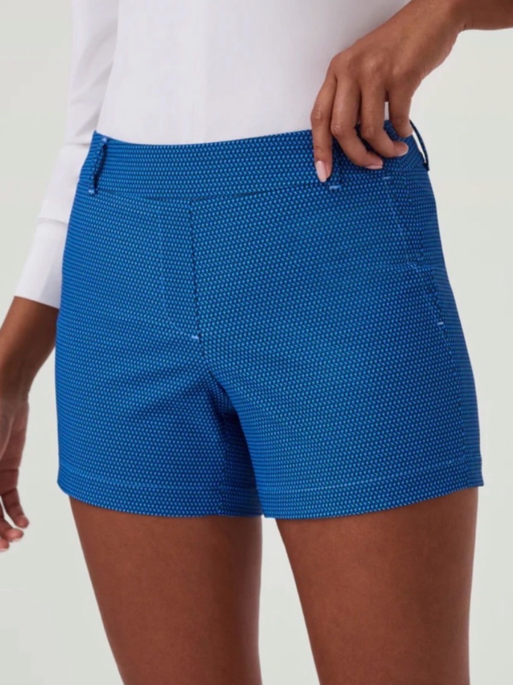SPANX Women's Geoscape Blue 4" Relaxed Fit Athletic Shorts Size Medium